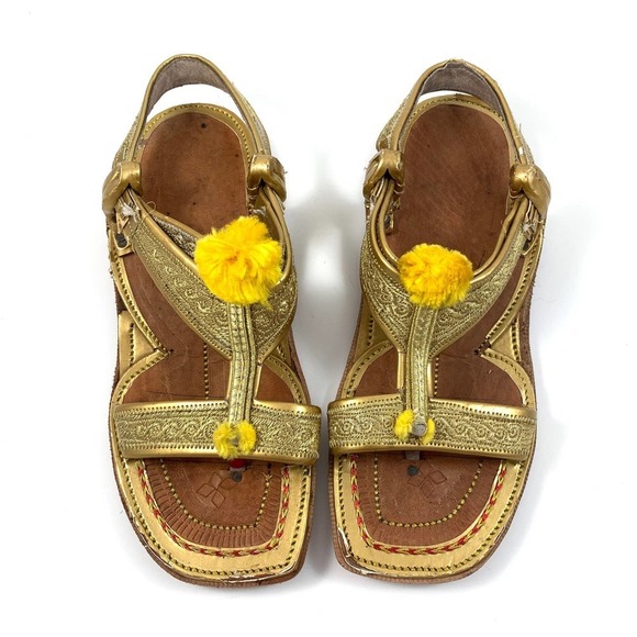 Hand made Indian gold leather pom pom sandals - Picture 2 of 9